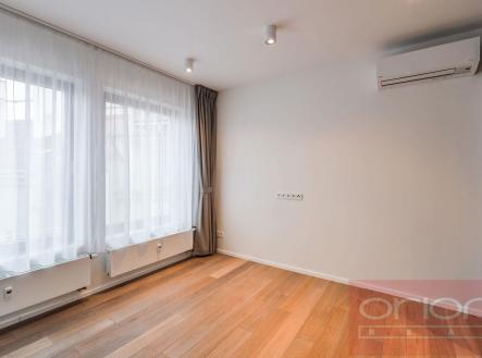 Pronájem bytu, 3+kk, 156 m²