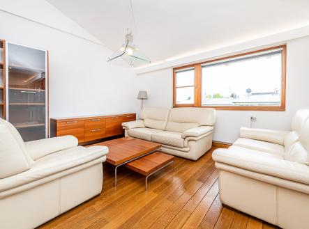 Pronájem bytu, 3+kk, 98 m²