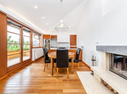 Pronájem bytu, 3+kk, 98 m²