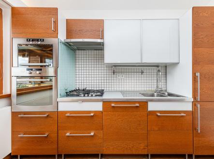 Pronájem bytu, 3+kk, 98 m²