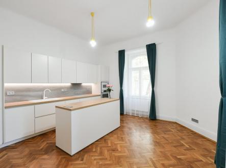 Pronájem bytu, 3+1, 98 m² obrázek