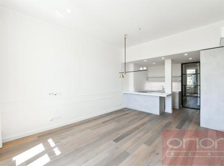 Pronájem bytu, 3+kk, 93 m²