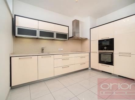 Pronájem bytu, 3+kk, 116 m²