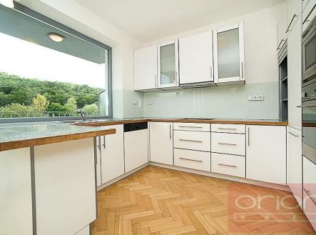 Pronájem domu/vily, 230 m²