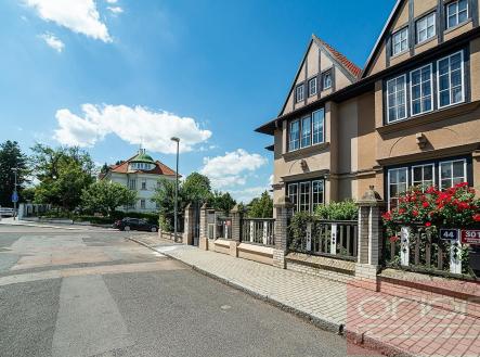 Pronájem domu/vily, 220 m²
