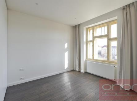 Pronájem bytu, 4+kk, 142 m²