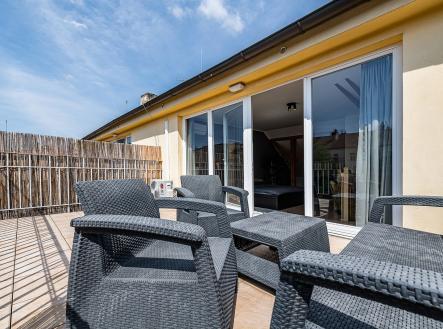 Pronájem bytu, 2+1, 100 m²