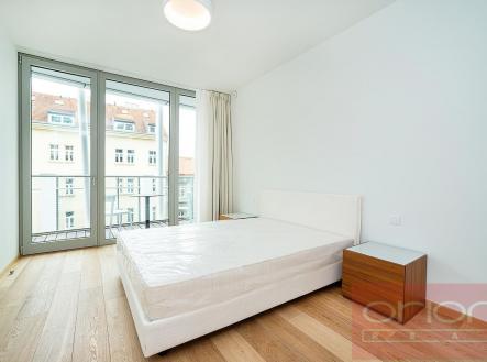 Pronájem bytu, 2+kk, 62 m²