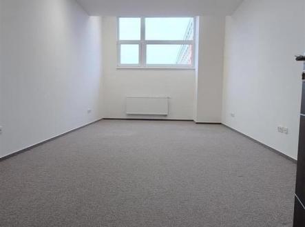 Pronájem kanceláře, 82 m²