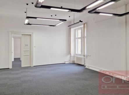 Pronájem kanceláře, 91 m²