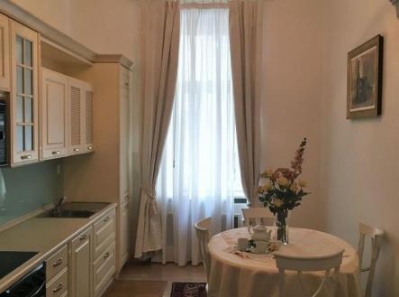 Pronájem bytu, 3+kk, 77 m²