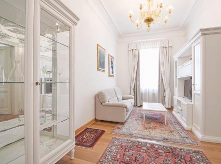 Pronájem bytu, 3+kk, 77 m²