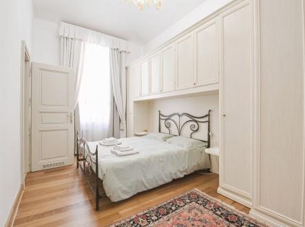 Pronájem bytu, 3+kk, 77 m²