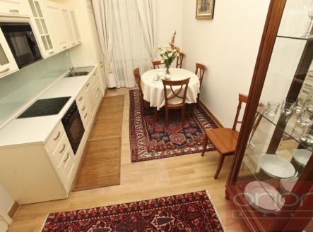 Pronájem bytu, 4+kk, 122 m²