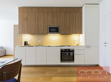 Pronájem bytu, 2+kk, 77 m²