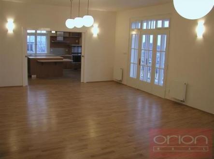 Pronájem bytu, 5+1, 182 m²