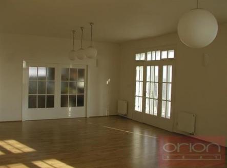 Pronájem bytu, 5+1, 182 m²