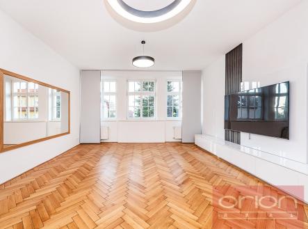 Pronájem bytu, 3+1, 140 m²