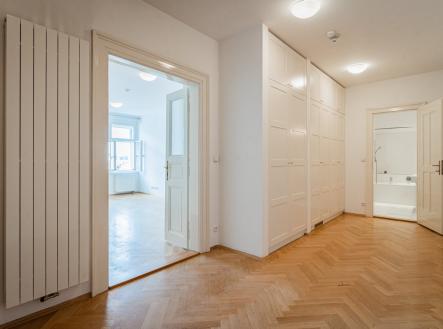 Pronájem bytu, 2+kk, 73 m²