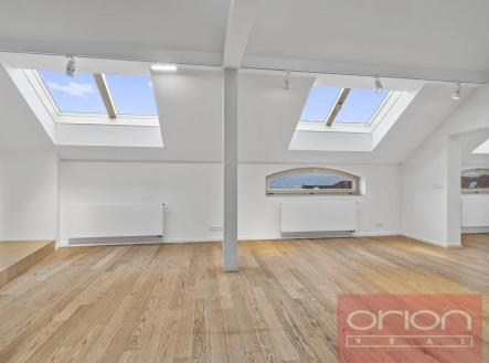 Pronájem bytu, 3+1, 130 m² obrázek