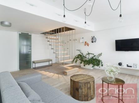 Pronájem bytu, 2+kk, 55 m²