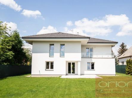 Pronájem domu/vily, 260 m²