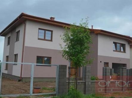 Pronájem domu/vily, 250 m²