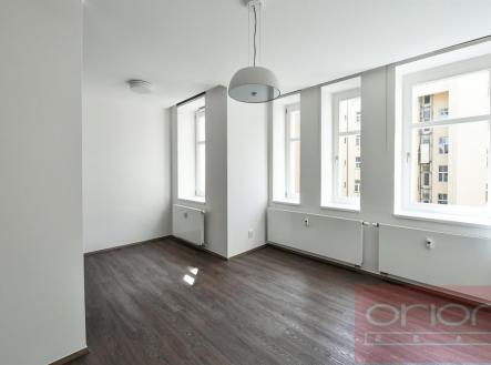 Pronájem bytu, 1+kk, 30 m²