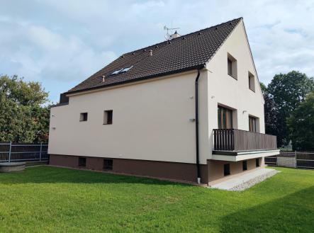 Prodej - dům/vila, 222 m²