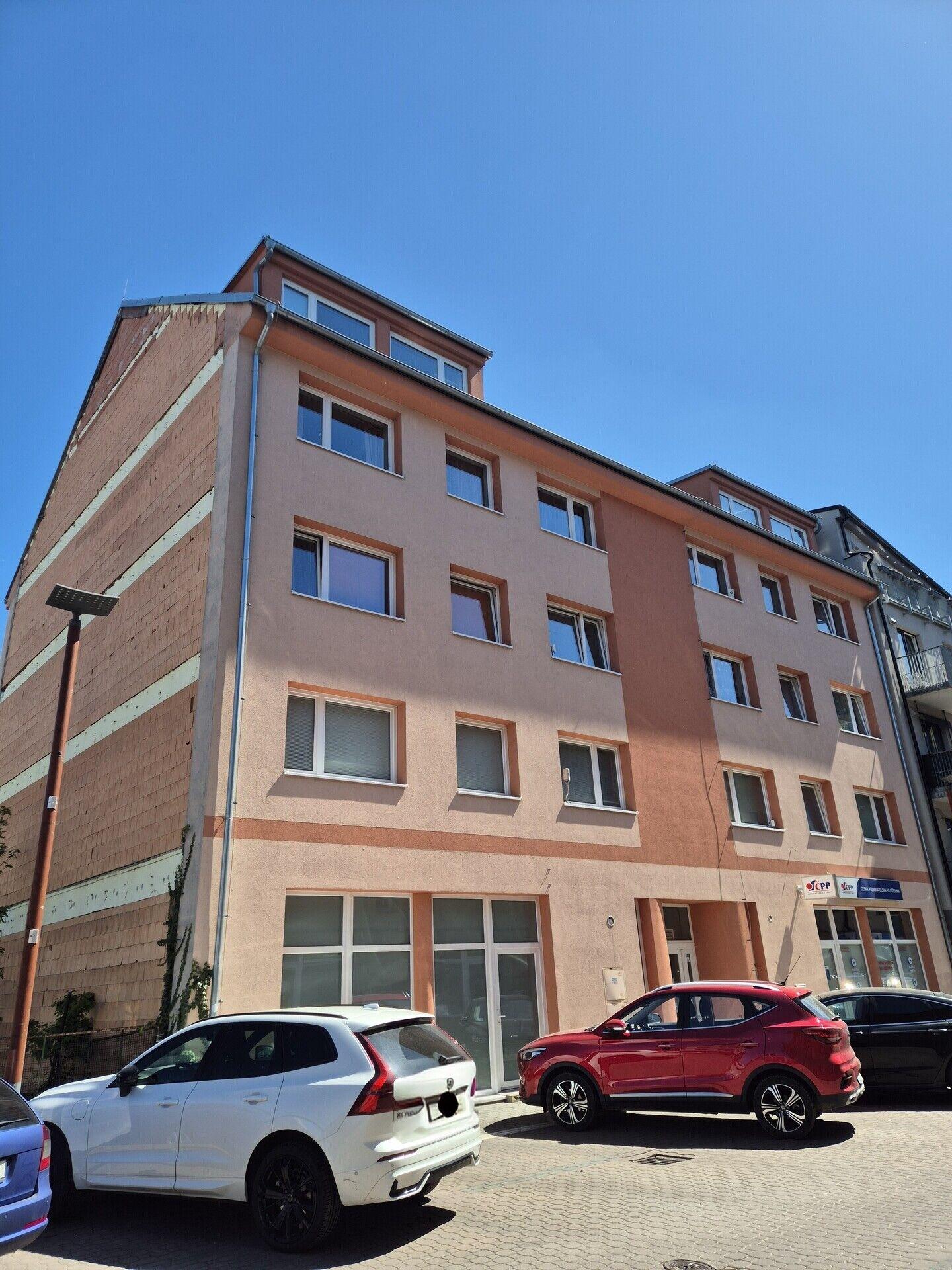 Pronájem prostoru k podnikání 96,68m2, Kladno - centrum