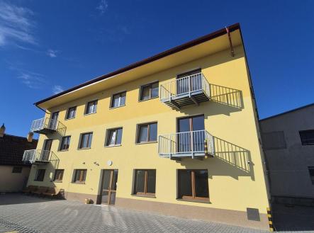 Pronájem bytu, 1+kk, 39 m² obrázek
