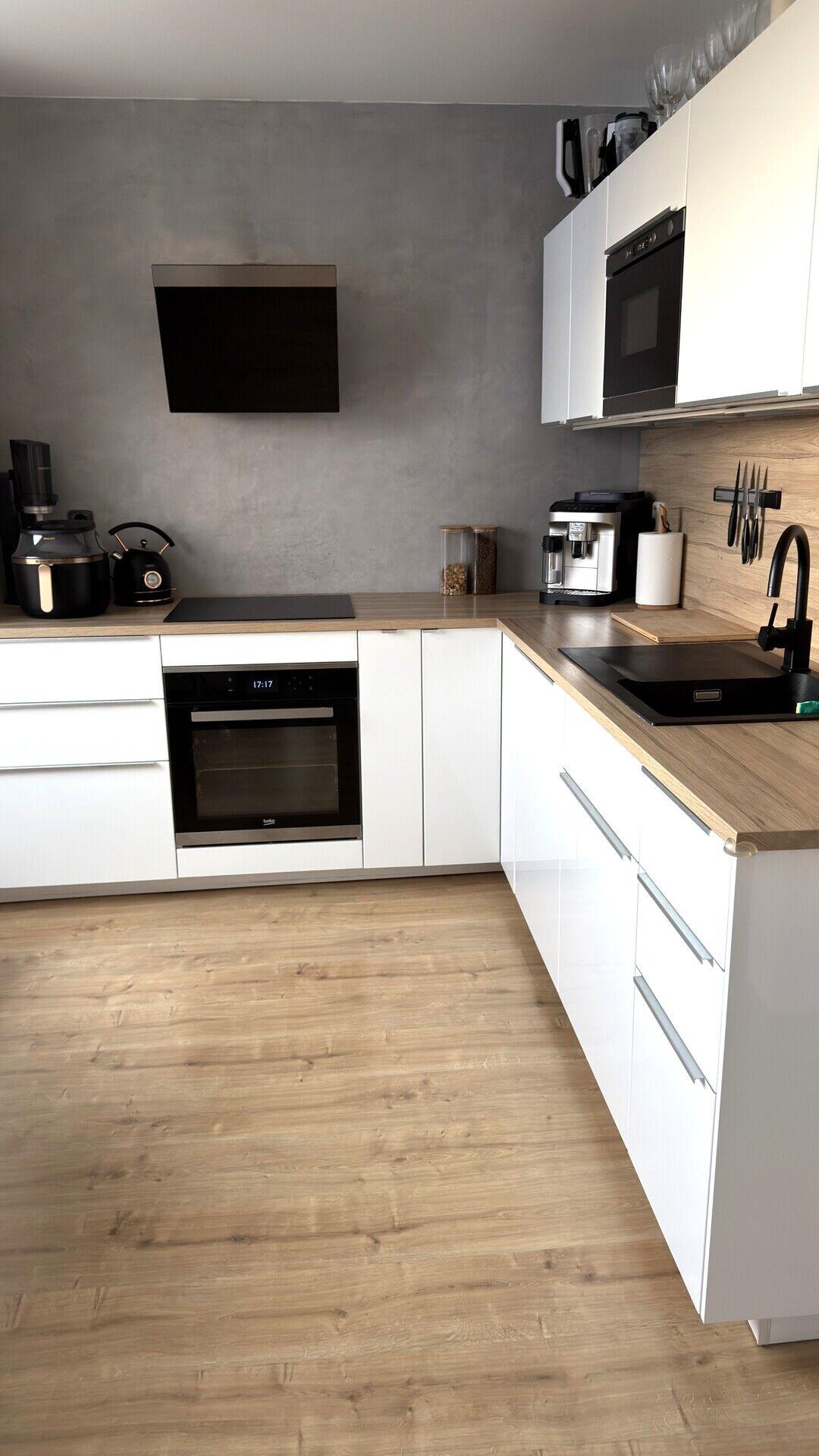 Pronájem bytu 4+1 s balkonem, Na Vyhaslém, Kladno