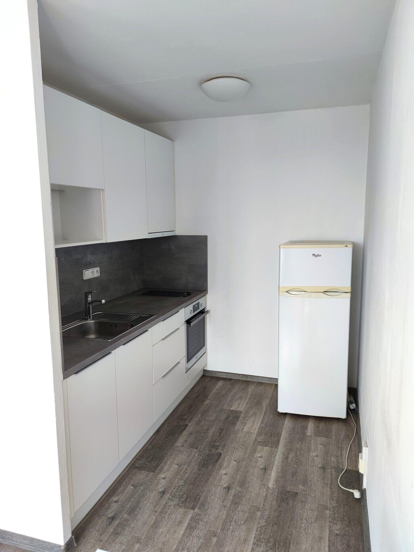 Pronájem bytu 1+kk 34 m2, Poděbradova, Kladno
