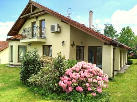 Prodej domu/vily, 196 m² obrázek