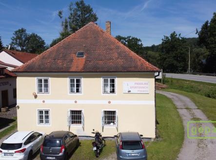 Prodej obchodní prostor, 270 m²