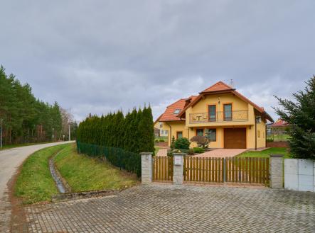 Prodej - dům/vila, 222 m²