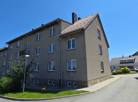 Prodej nájemního domu, 885 m²