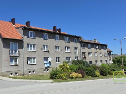 Prodej nájemního domu, 885 m²