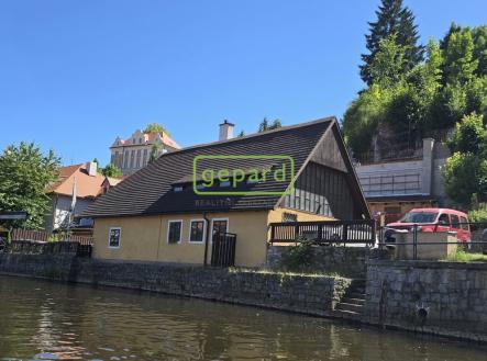 Prodej - historický objekt, 311 m²