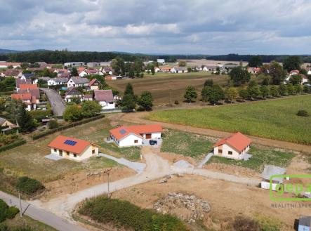 Prodej - pozemek pro bydlení, 1 586 m²