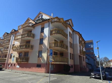 Pronájem bytu, 3+kk, 96 m²