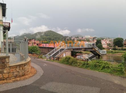 Prodej komerčního objektu, jiný, 1 000 m²