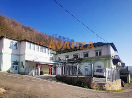 Prodej komerčního objektu, jiný, 1 000 m²