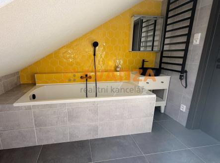 Prodej bytu, 2+kk, 57 m²