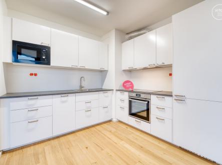 Pronájem bytu, 3+kk, 80 m²