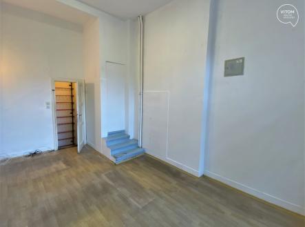 Pronájem - obchodní prostor, 43 m²