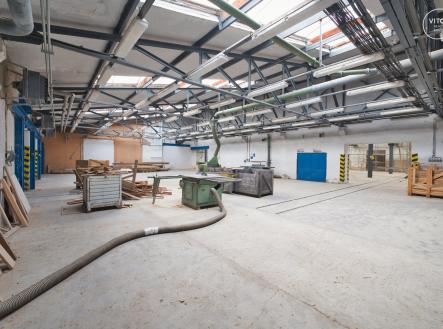 Pronájem - komerční objekt, sklad, 450 m²