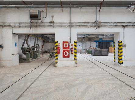 Pronájem - komerční objekt, sklad, 121 m²