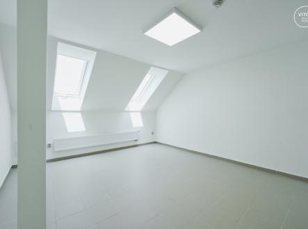 Pronájem - kanceláře, 18 m²