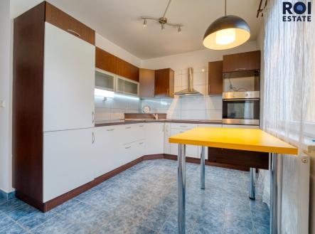 Prodej bytu, 2+1, 66 m²